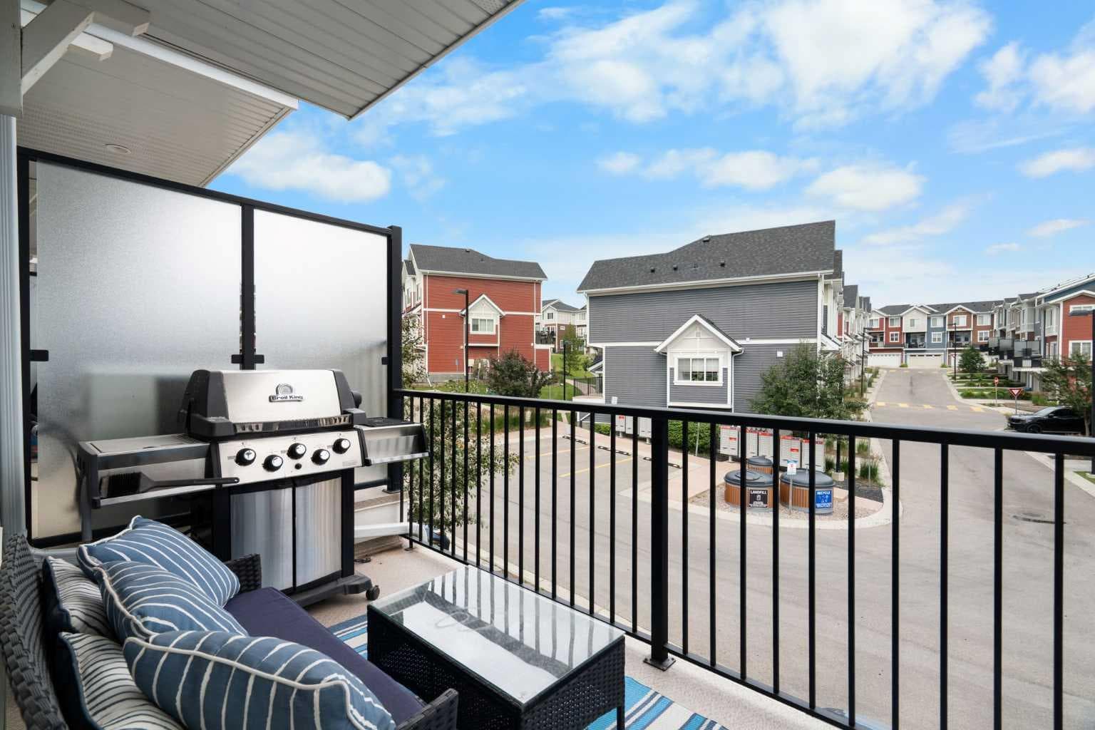 426 Nolan Hill Boulevard NW