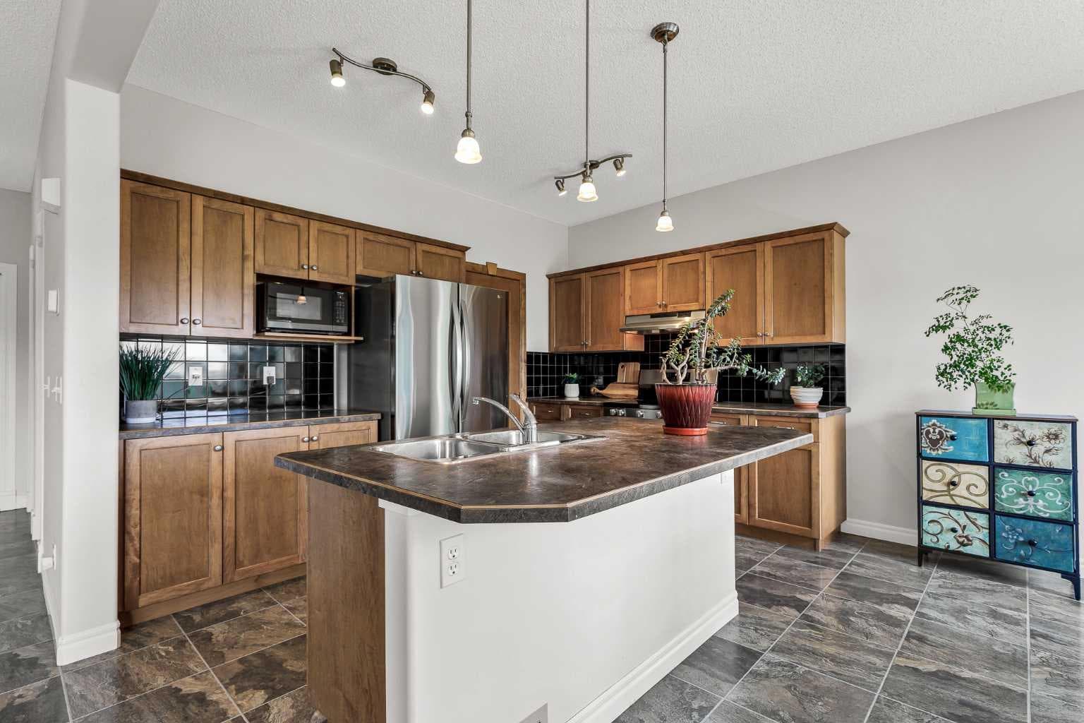 378 Sagewood Gardens SW