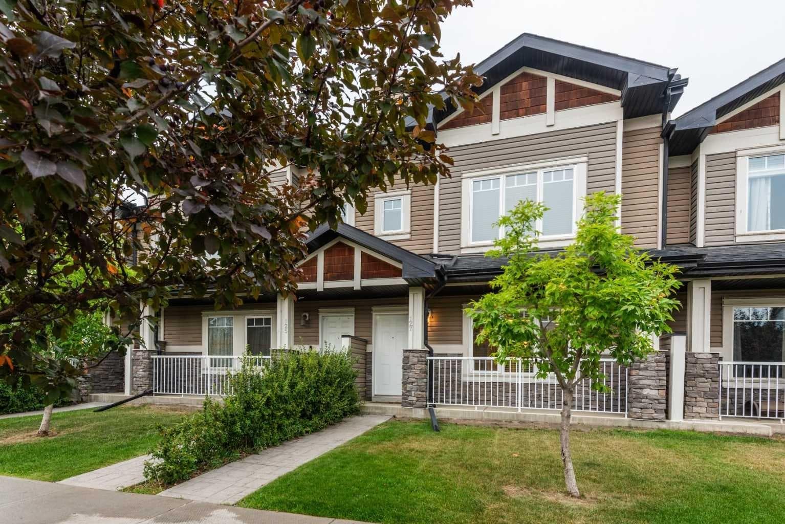 127 Prestwick Villas SE