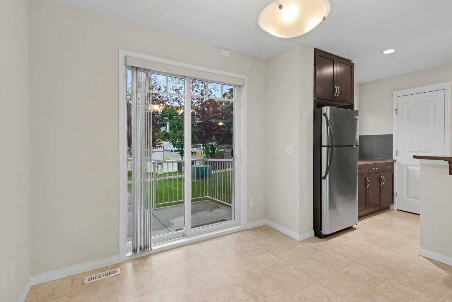 127 Prestwick Villas SE