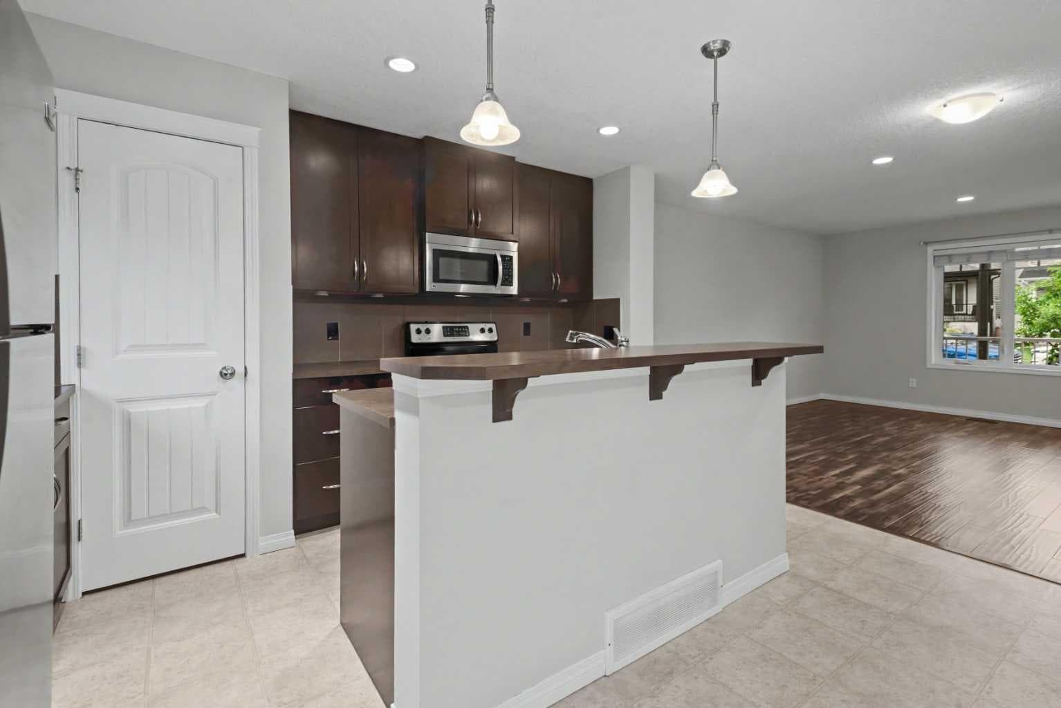127 Prestwick Villas SE