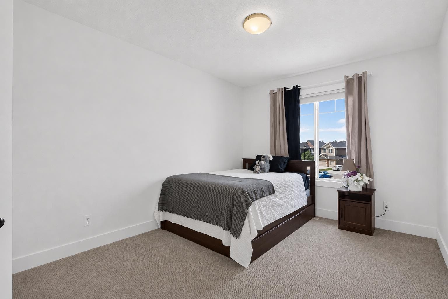 108 Kinniburgh Close 