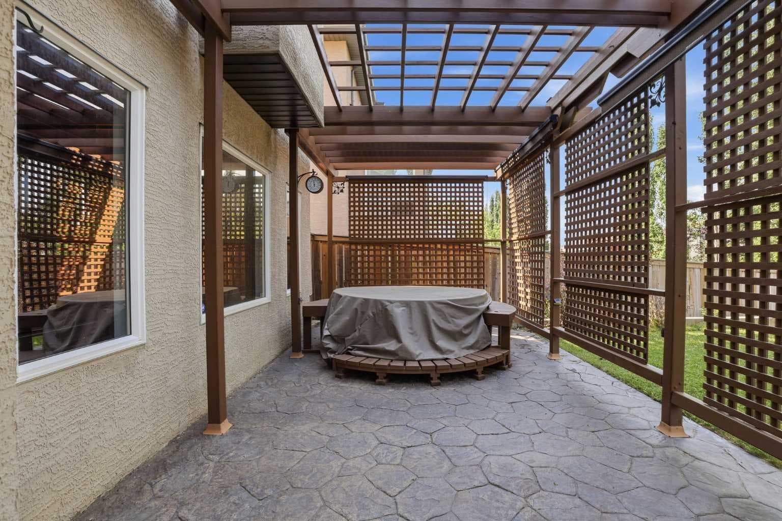 133 Aspen Stone Road SW