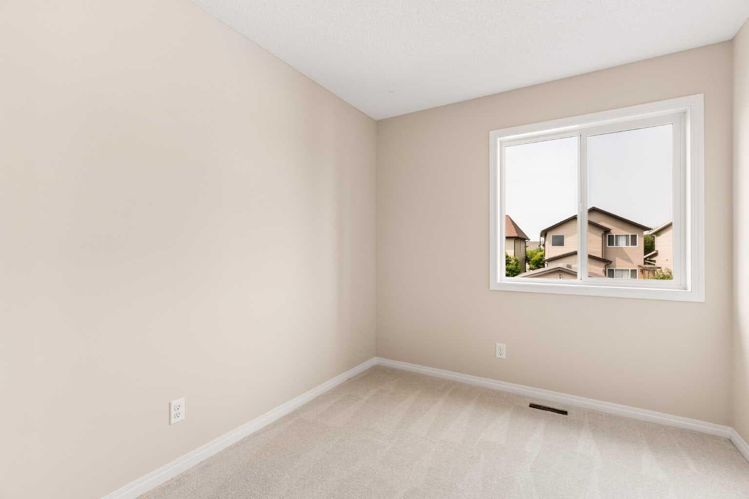59 Elgin Meadows Park SE