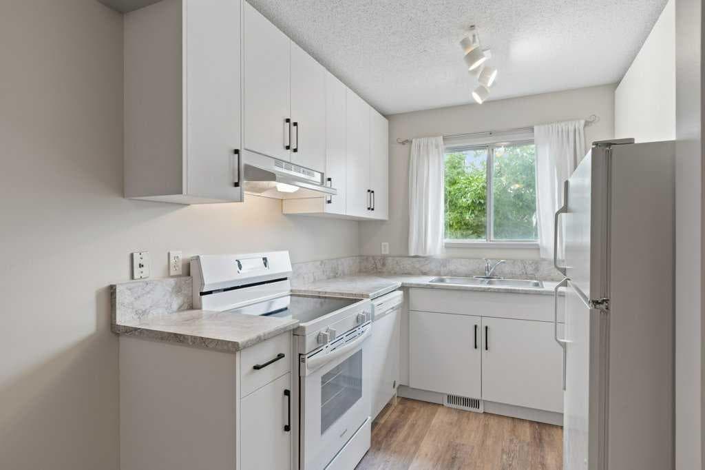 141, 7172 Coach Hill Road SW
