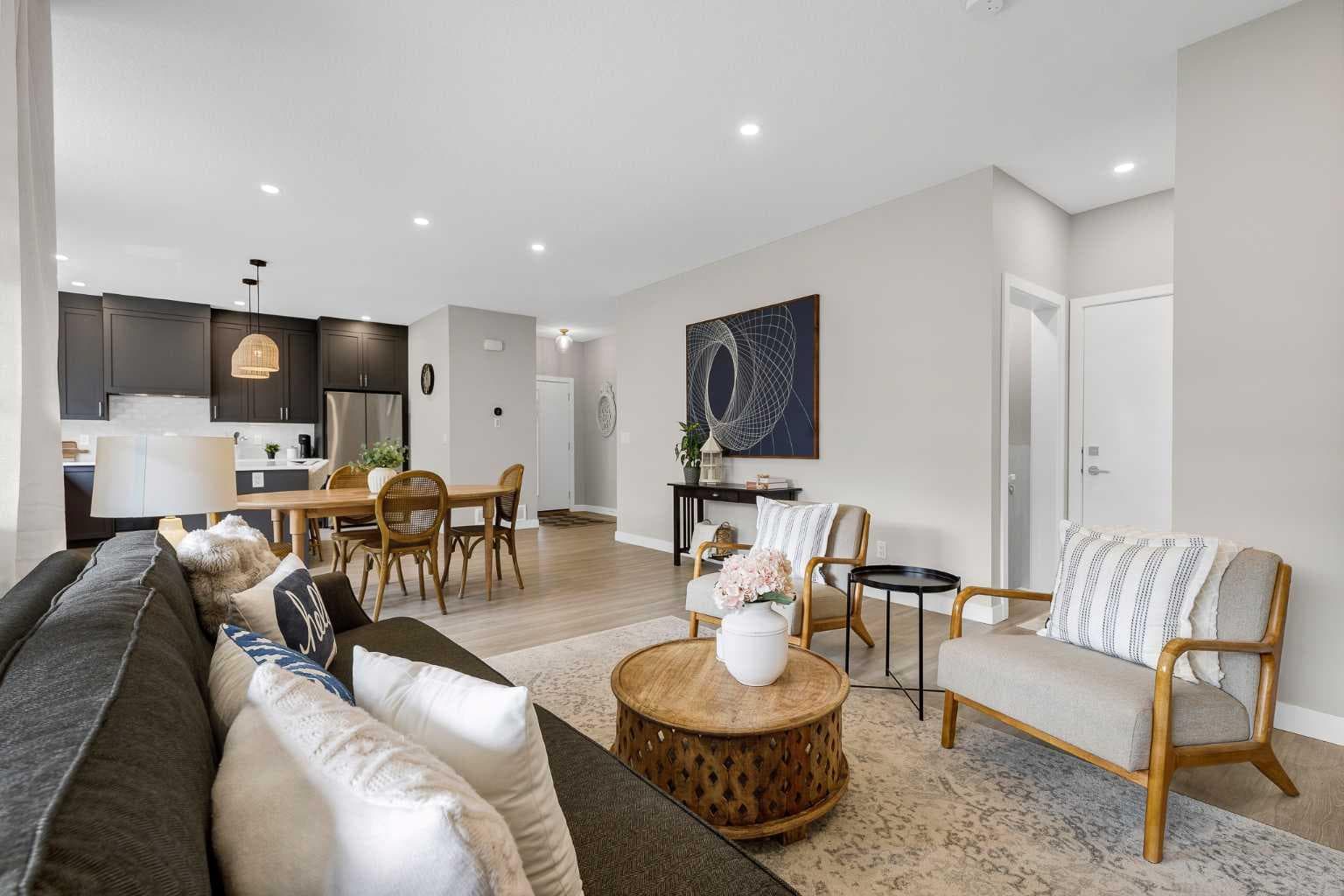 1803, 201 Cooperswood Green SW