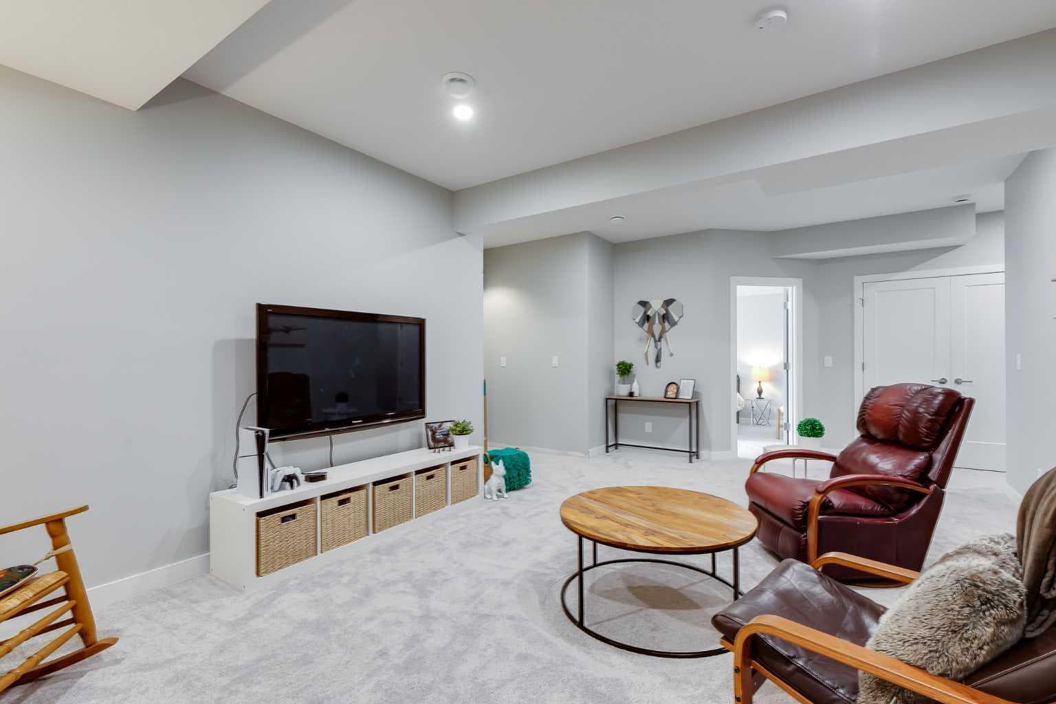 1803, 201 Cooperswood Green SW