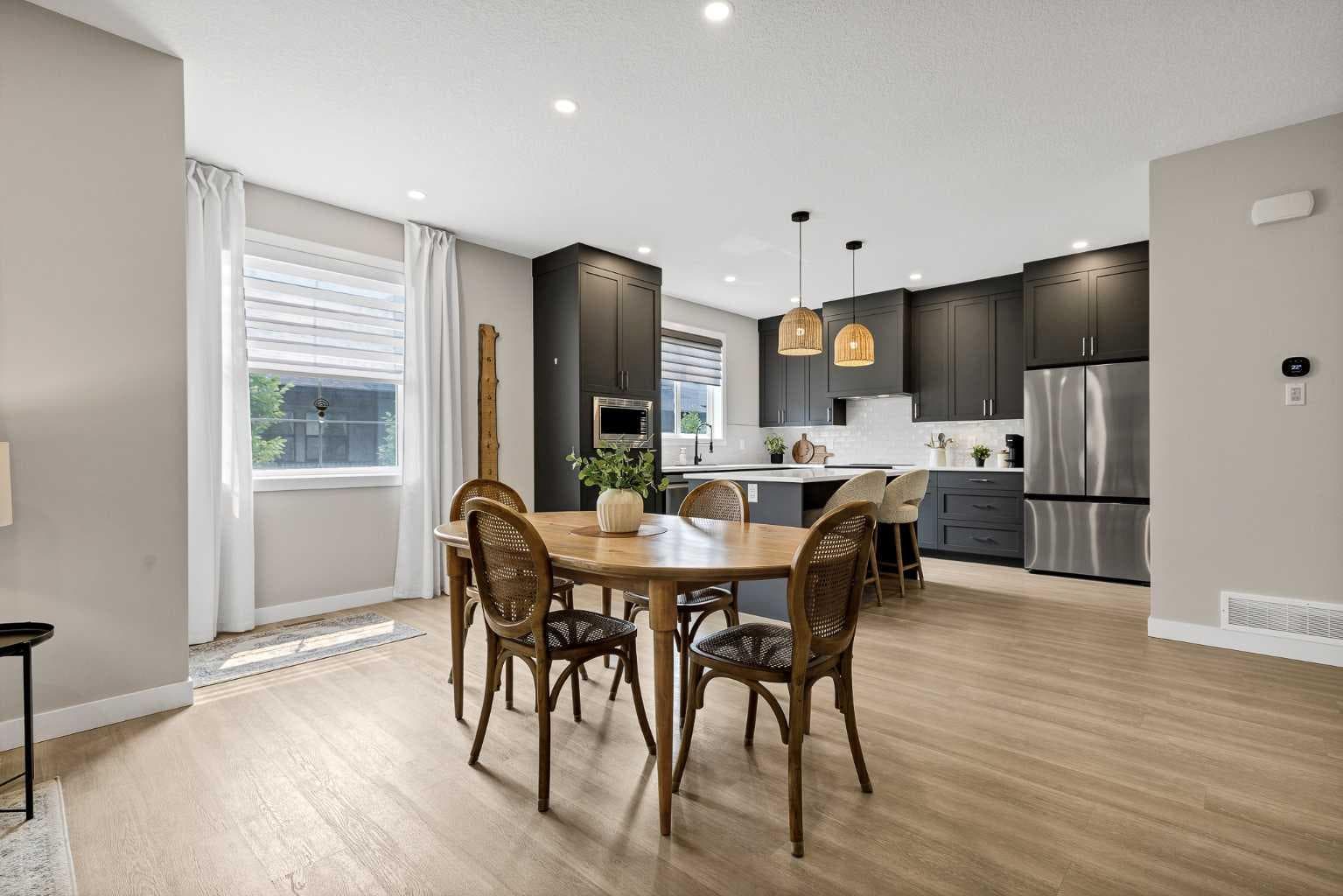 1803, 201 Cooperswood Green SW