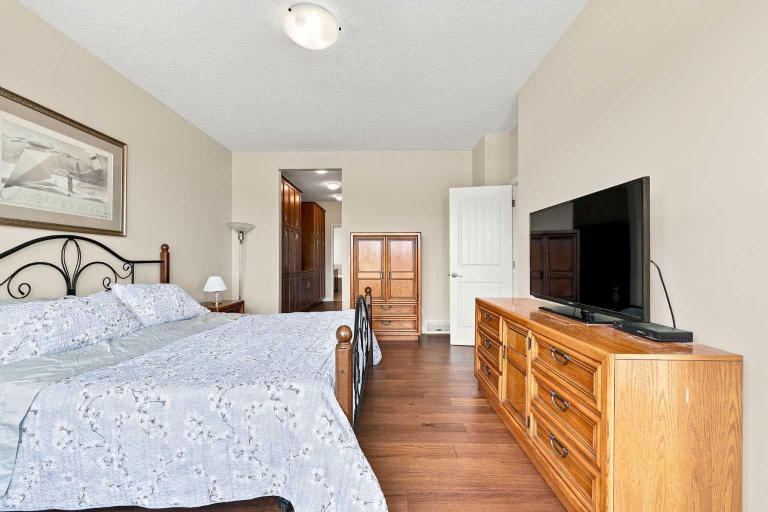 14 Ridge View Place 