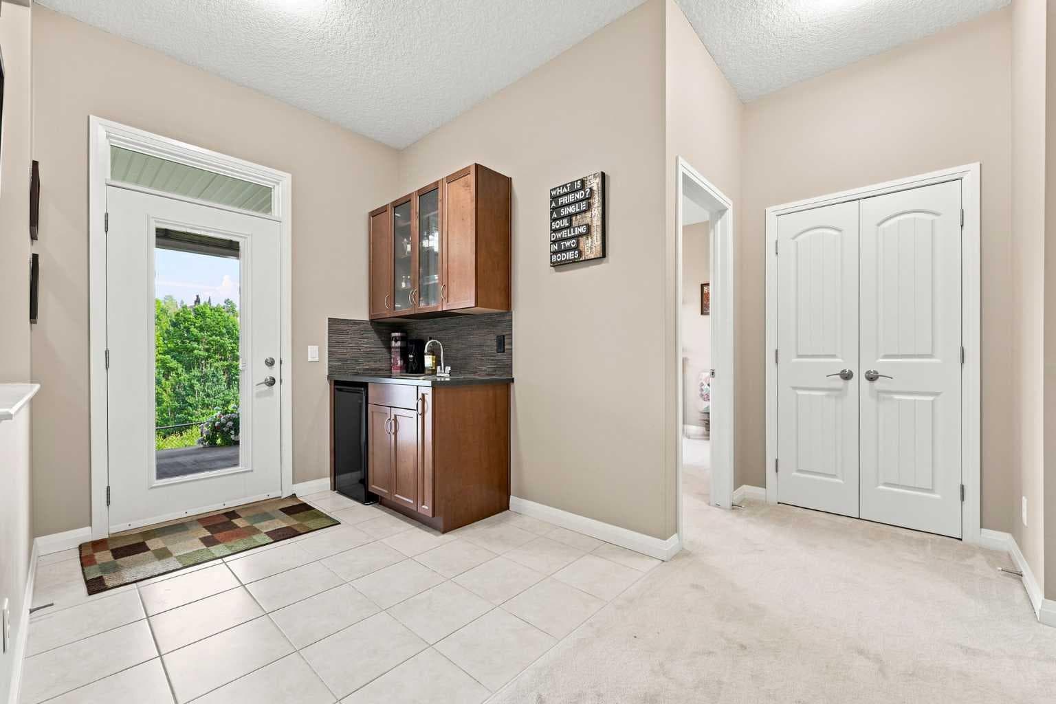 14 Ridge View Place 