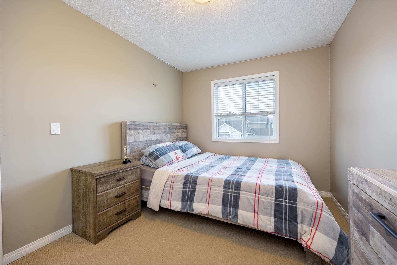 462 Williamstown Green NW