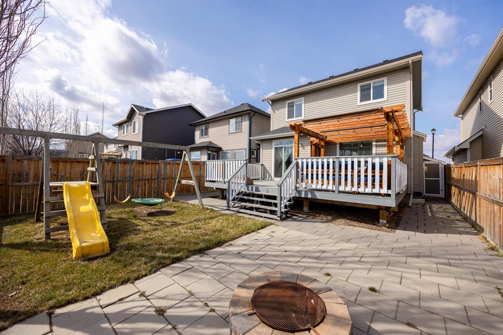 462 Williamstown Green NW