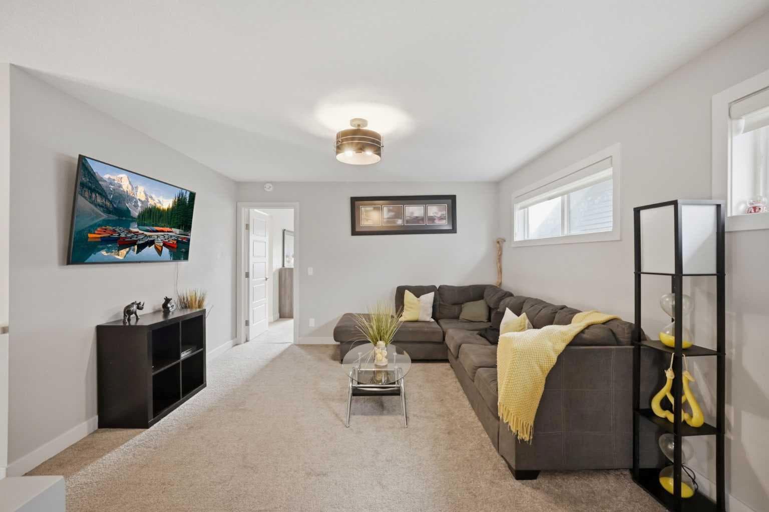52 Sunrise Way 