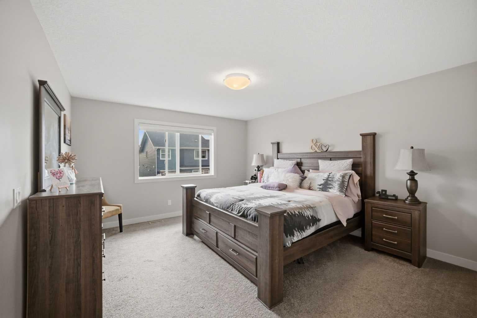 52 Sunrise Way 