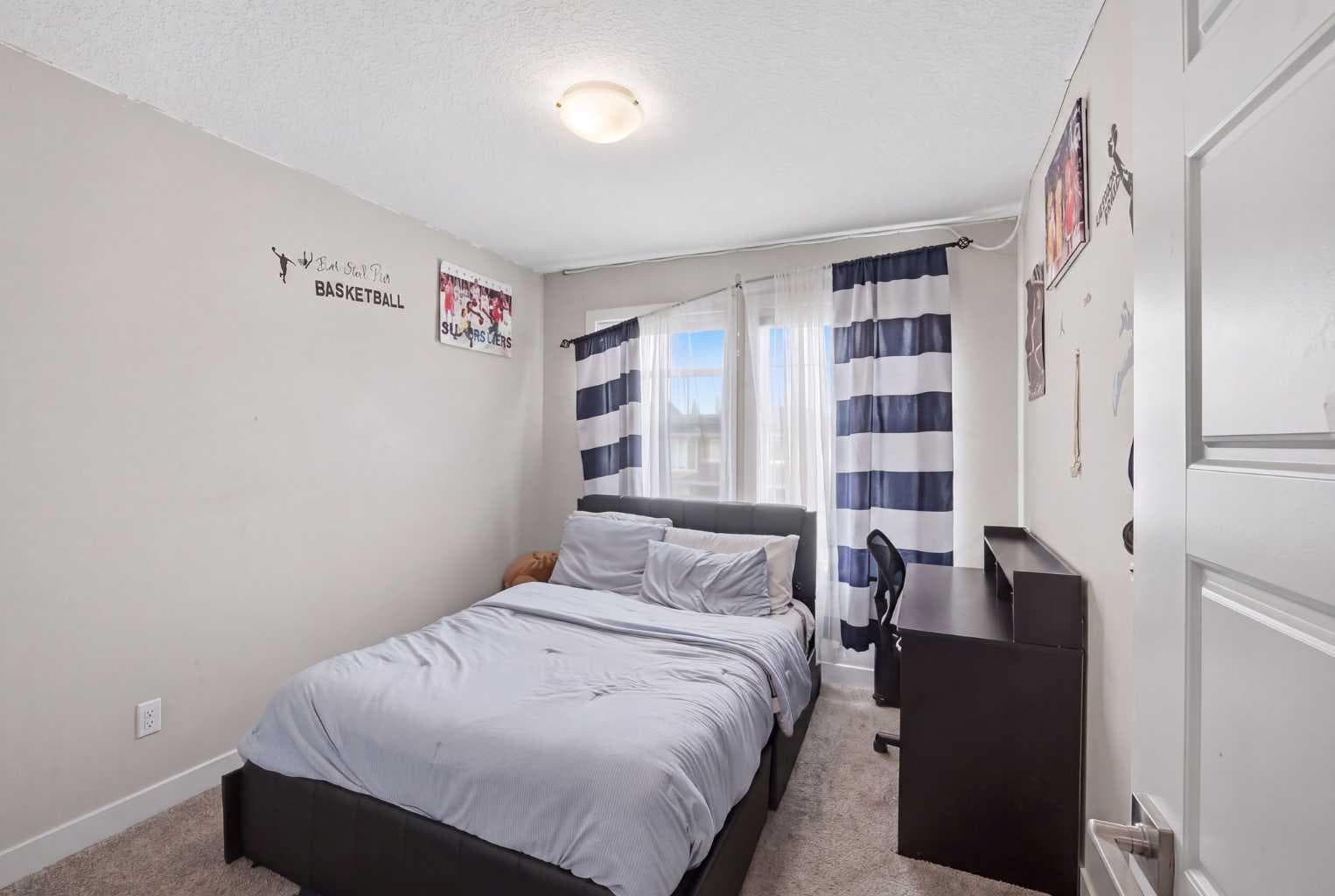 52 Sunrise Way 