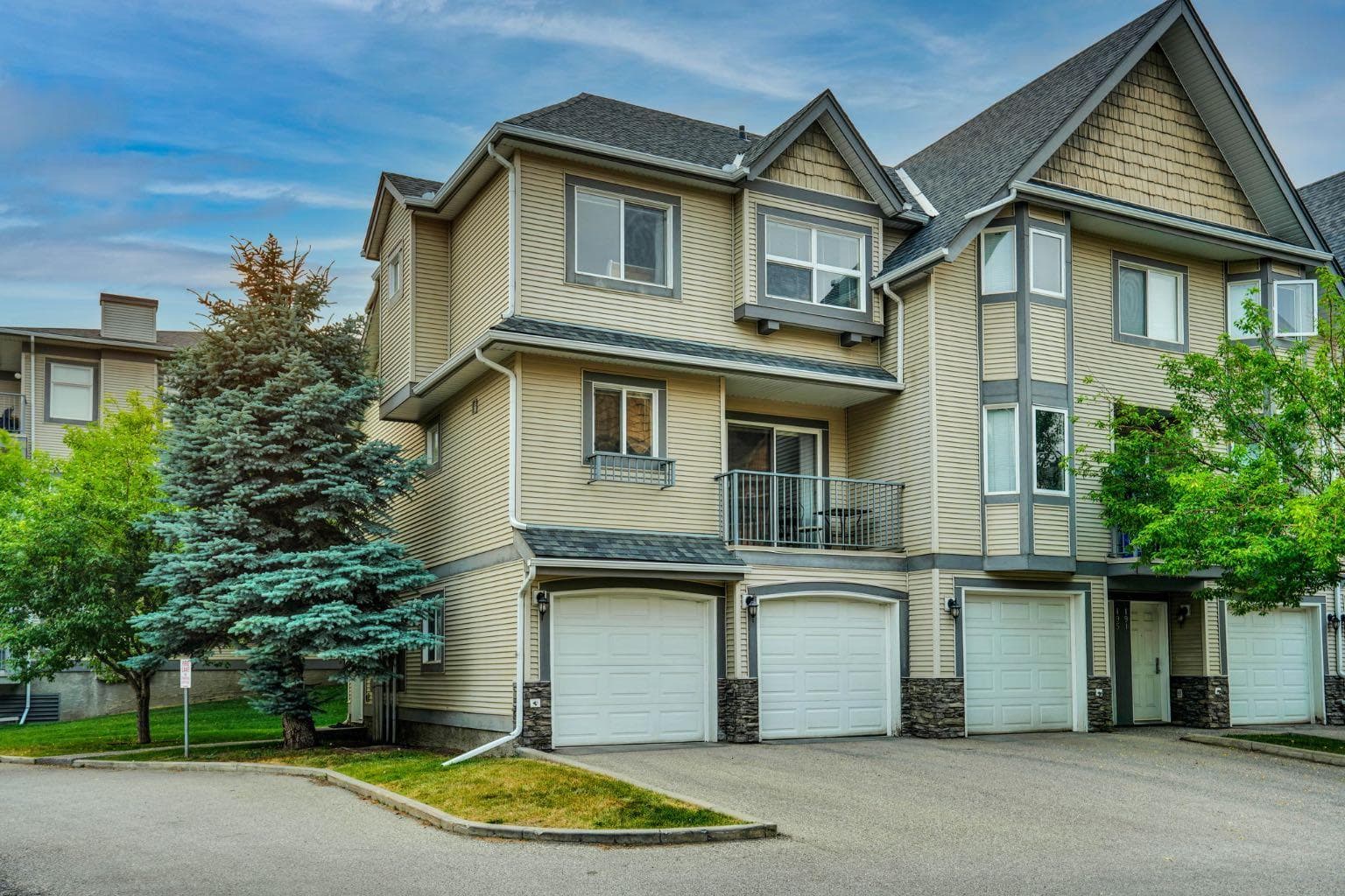 199 Cedarwood Lane SW