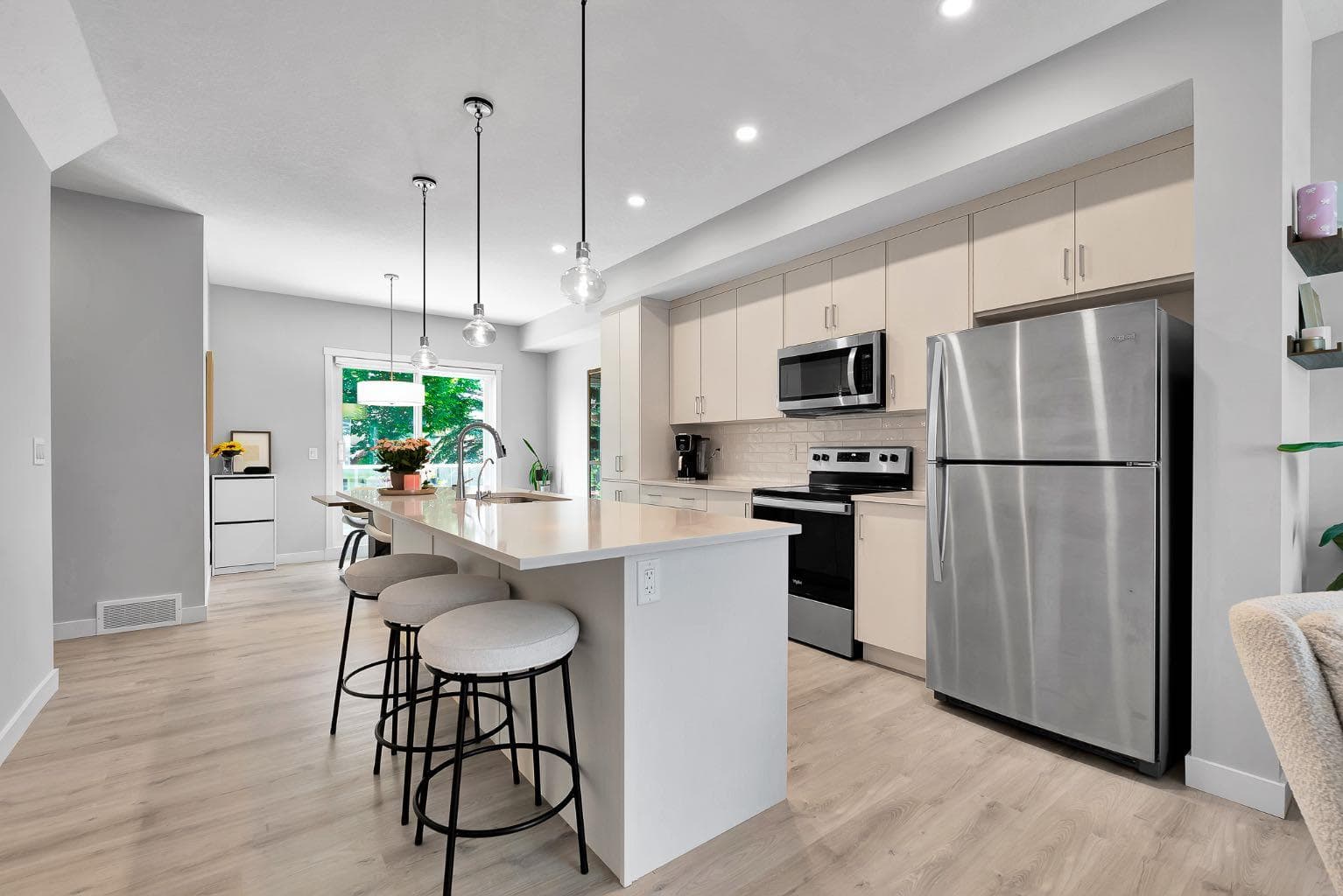 426 Shawnee Square SW
