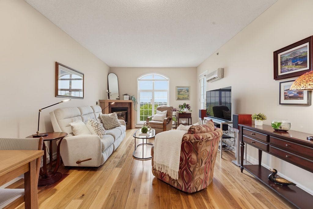 205, 4835 Dalhousie Drive NW