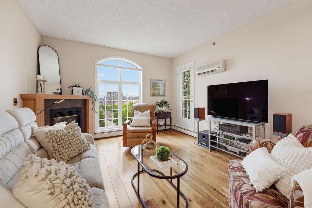 205, 4835 Dalhousie Drive NW