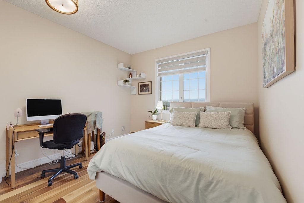 205, 4835 Dalhousie Drive NW