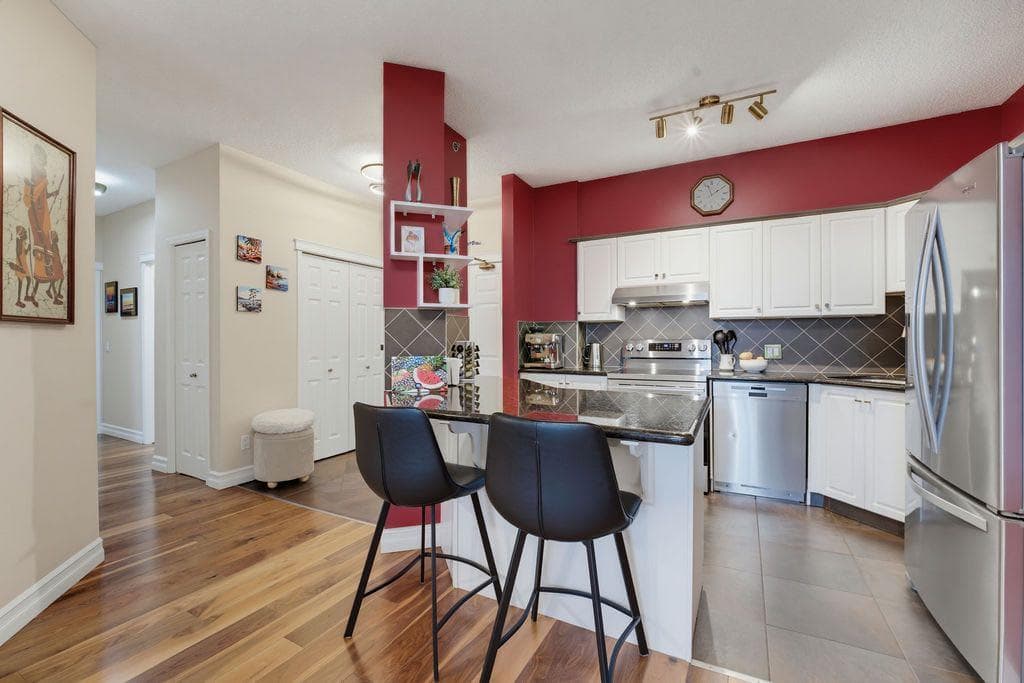 205, 4835 Dalhousie Drive NW