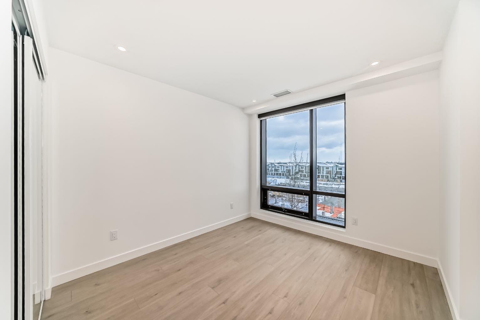 415, 8375 Broadcast Avenue SW