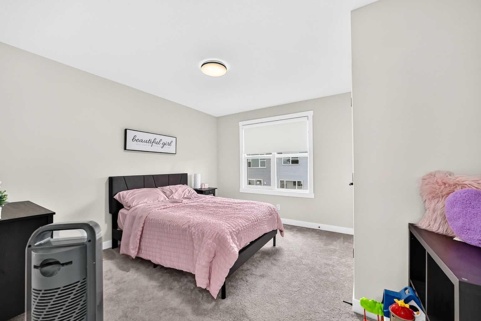427 Kinniburgh Loop 
