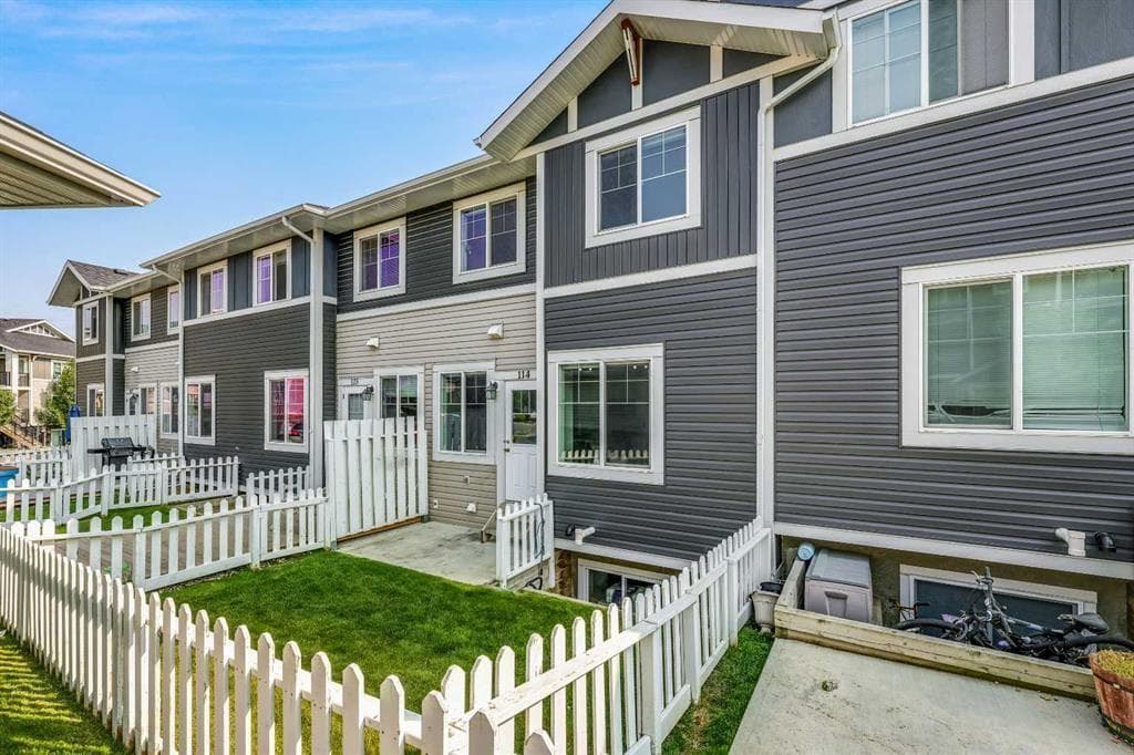 114, 300 Marina Drive 