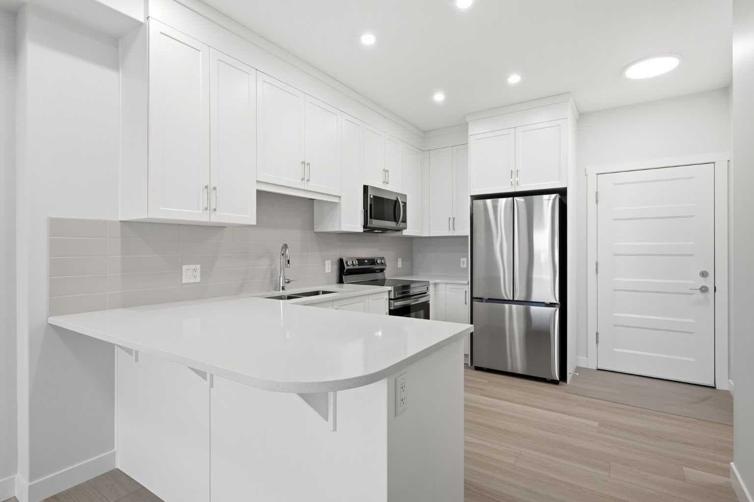 1410, 81 Arbour Lake View NW