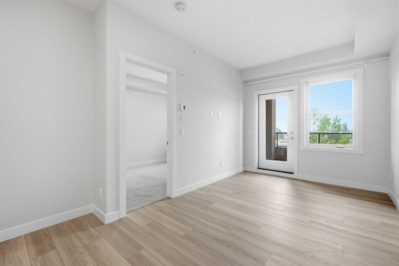 1410, 81 Arbour Lake View NW