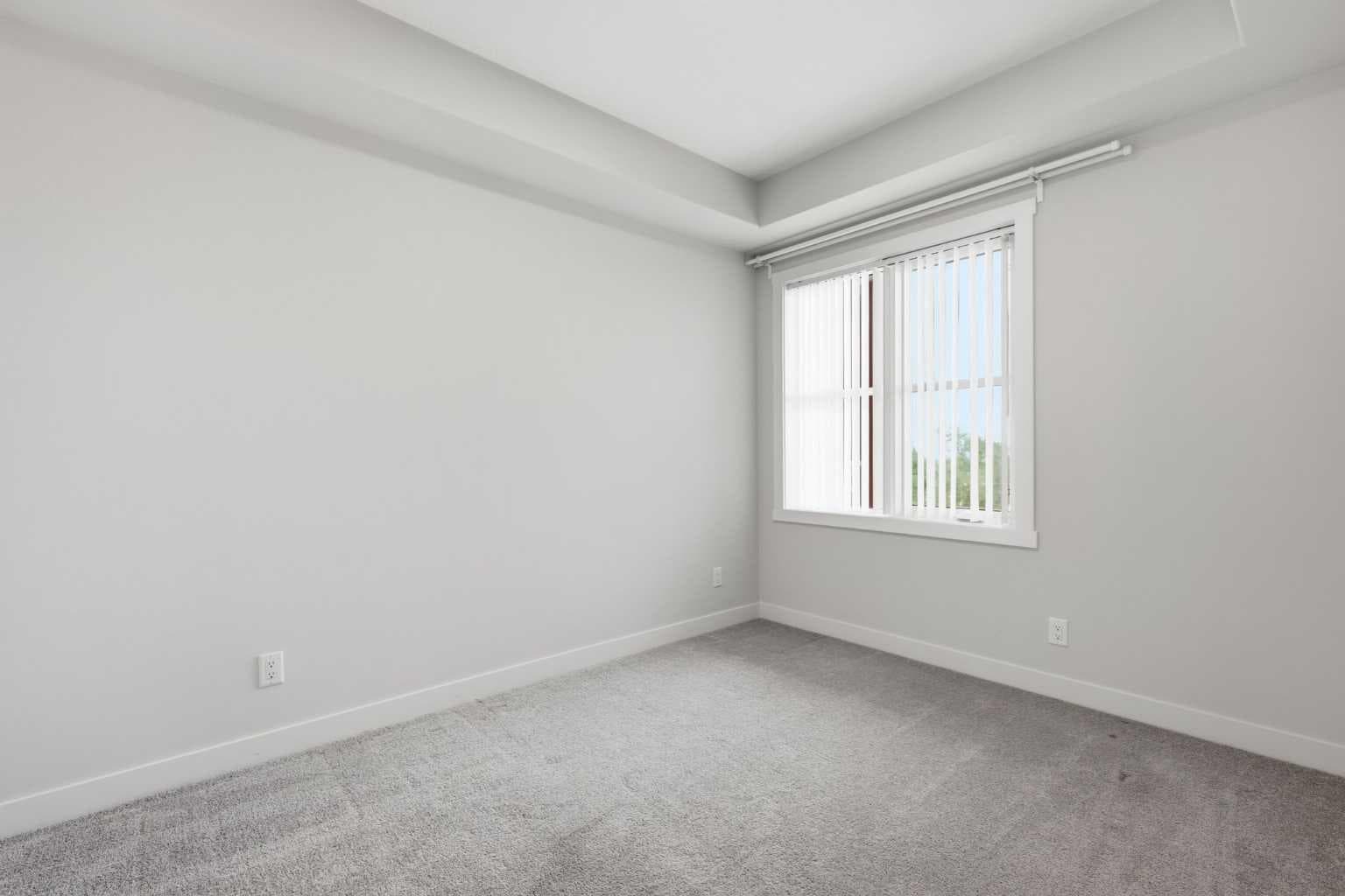 1410, 81 Arbour Lake View NW