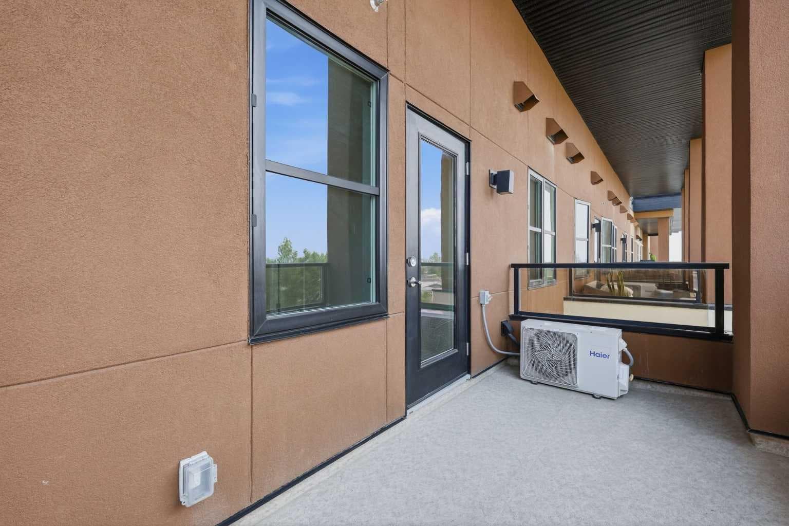 1410, 81 Arbour Lake View NW