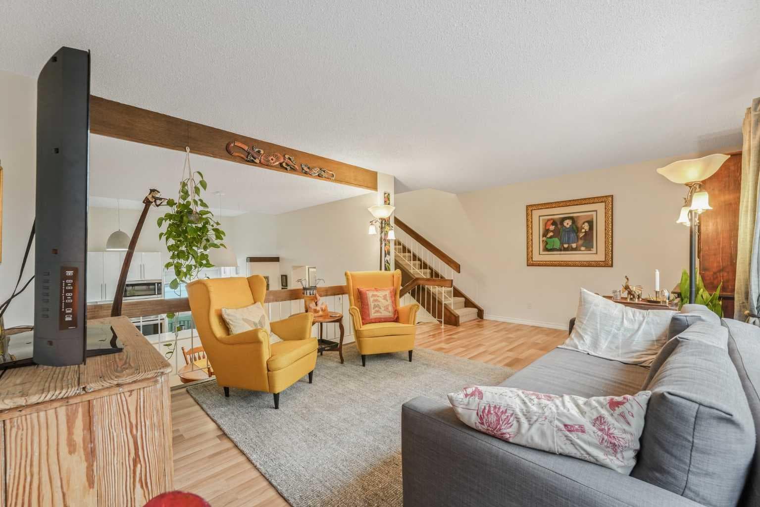 70 Brae Glen Lane SW