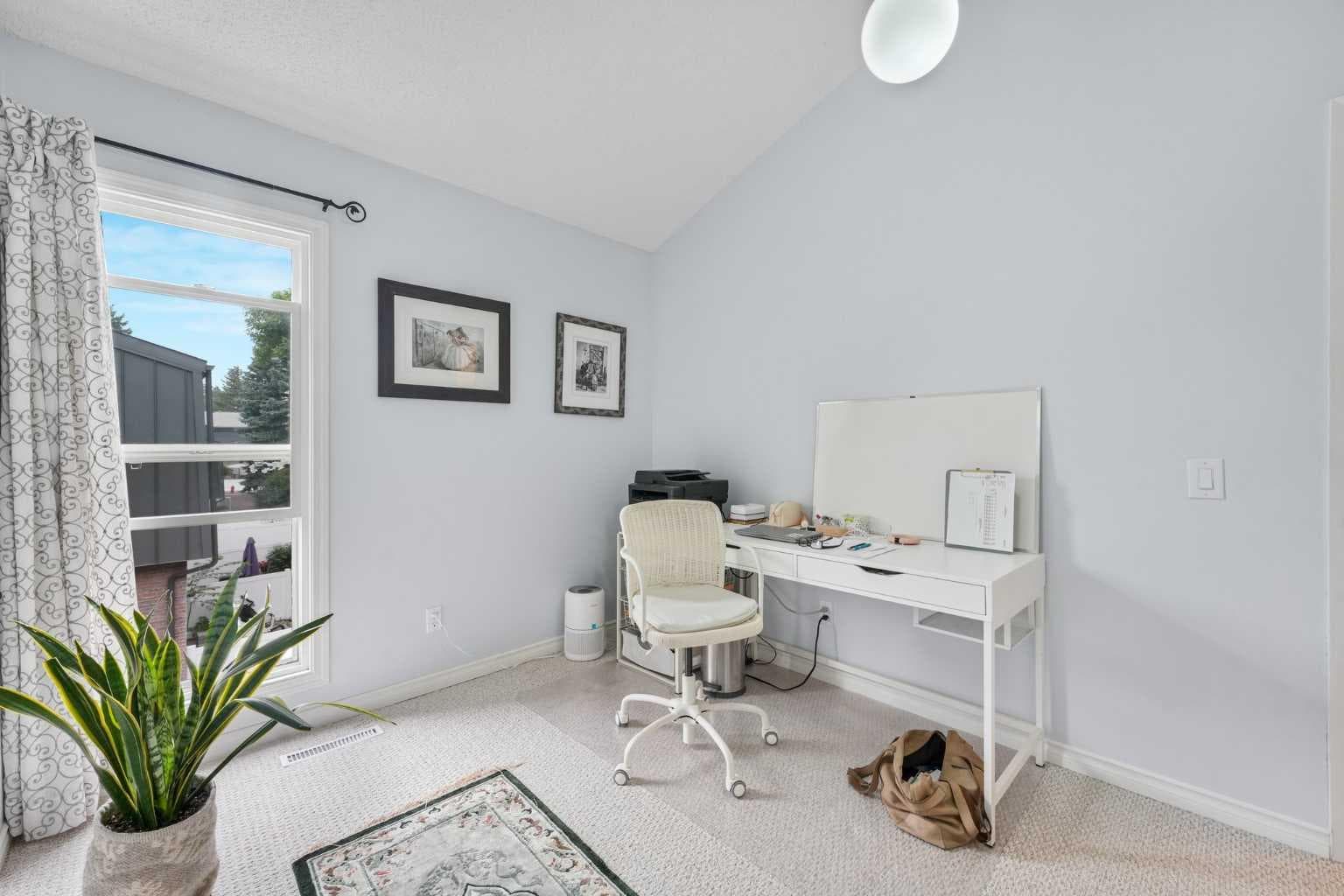 70 Brae Glen Lane SW