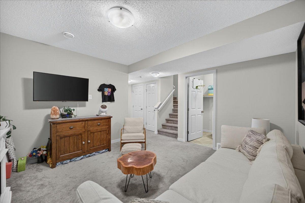 146 Sunset Road 