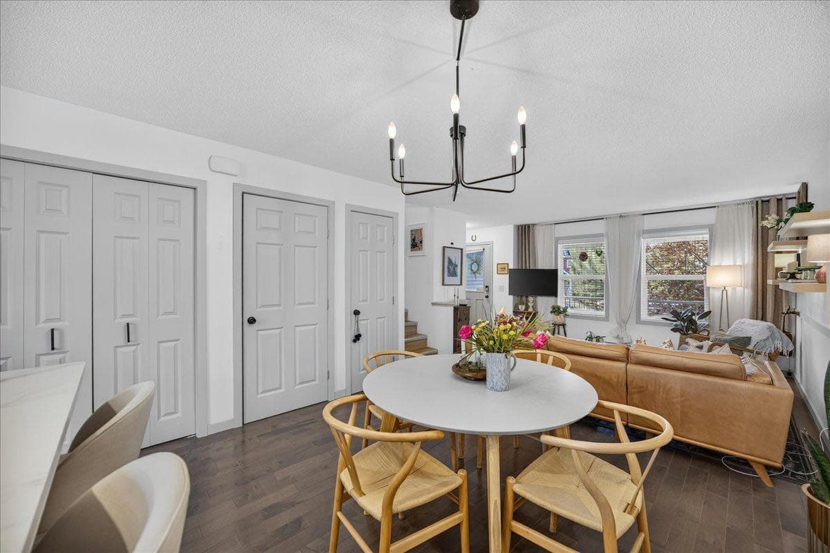 146 Sunset Road 