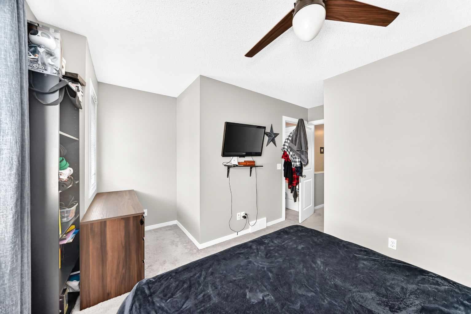 60 New Brighton Point SE