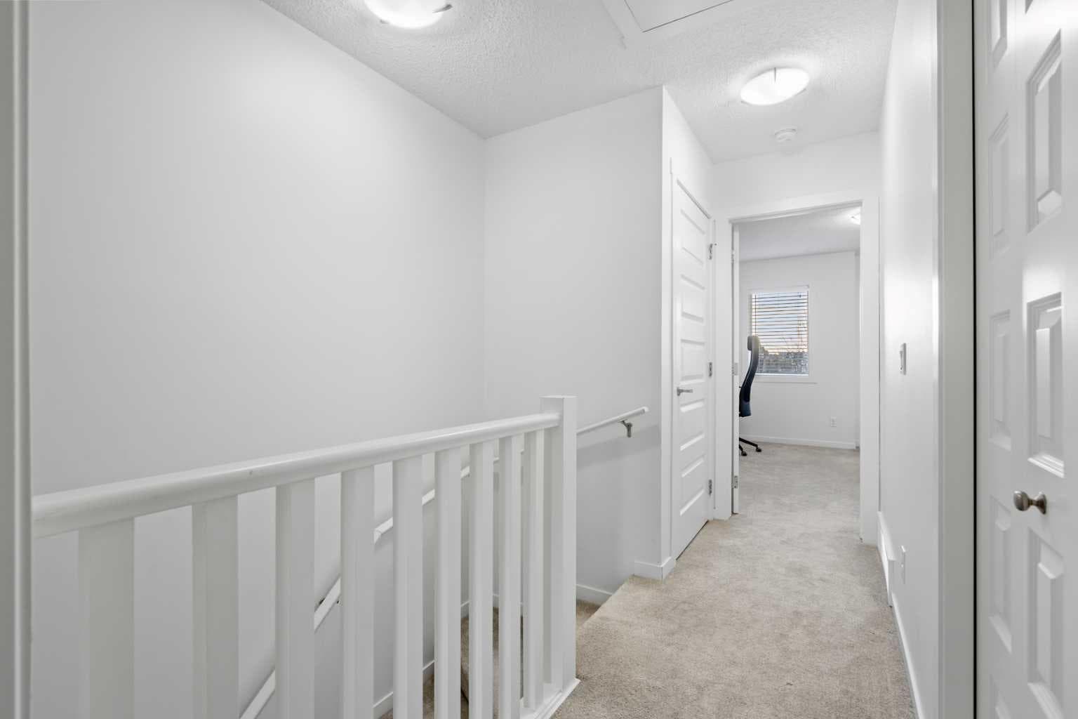 111 Auburn Bay Street SE