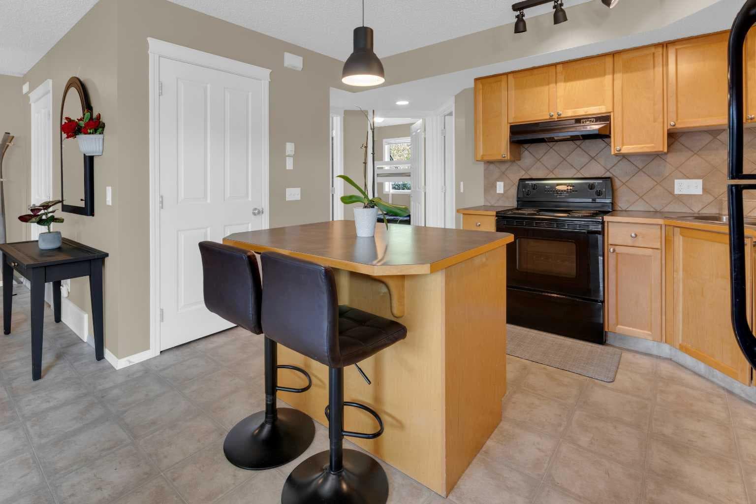 411, 140 Sagewood Boulevard SW