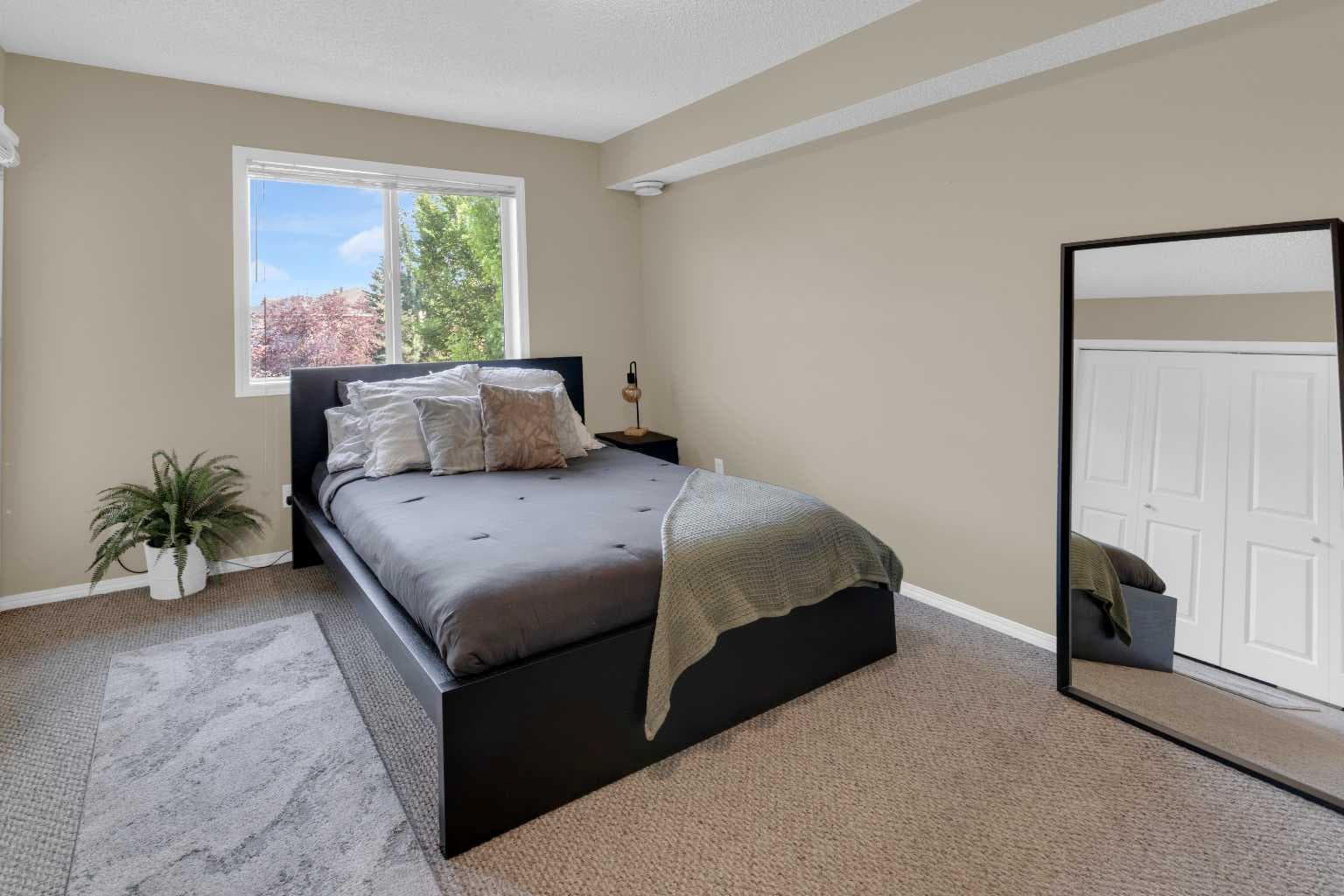 411, 140 Sagewood Boulevard SW