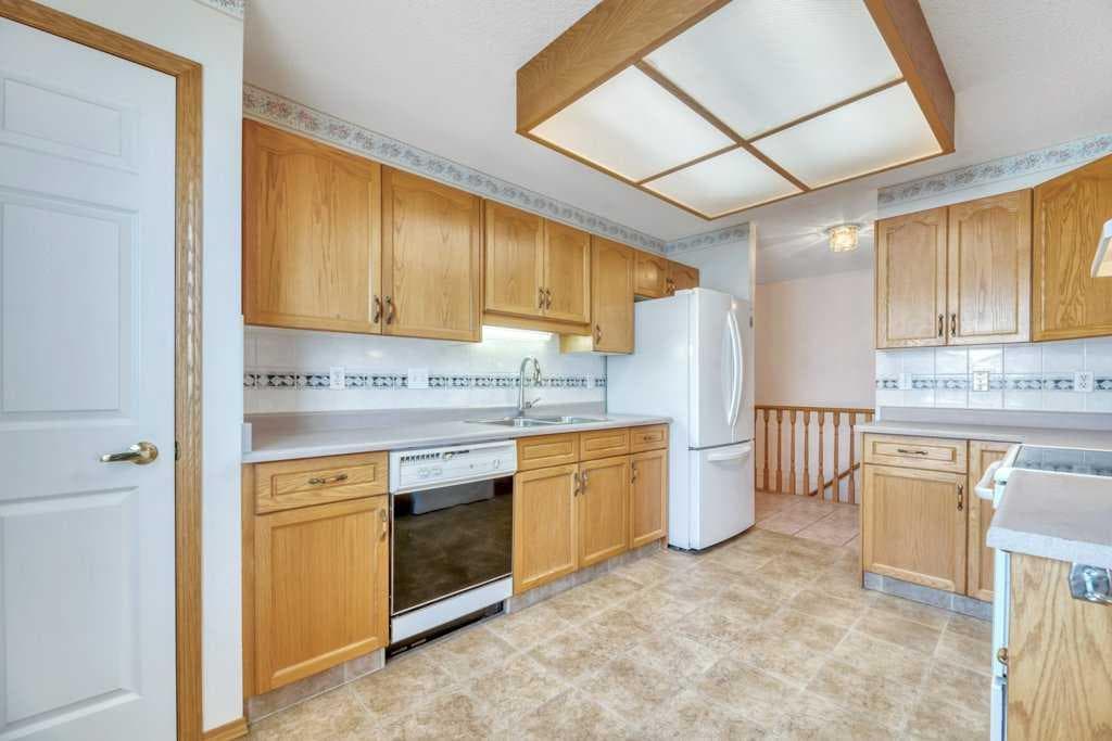 33 Riverview Point SE