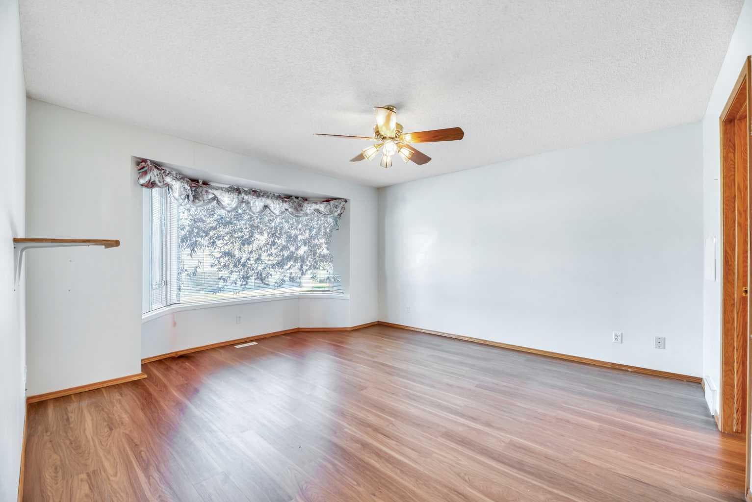 33 Riverview Point SE