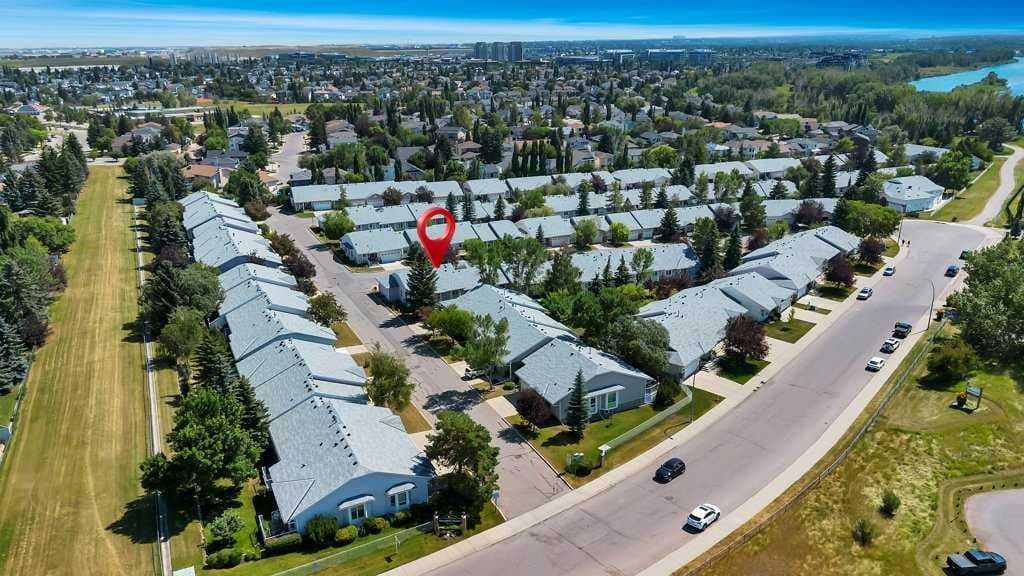 33 Riverview Point SE