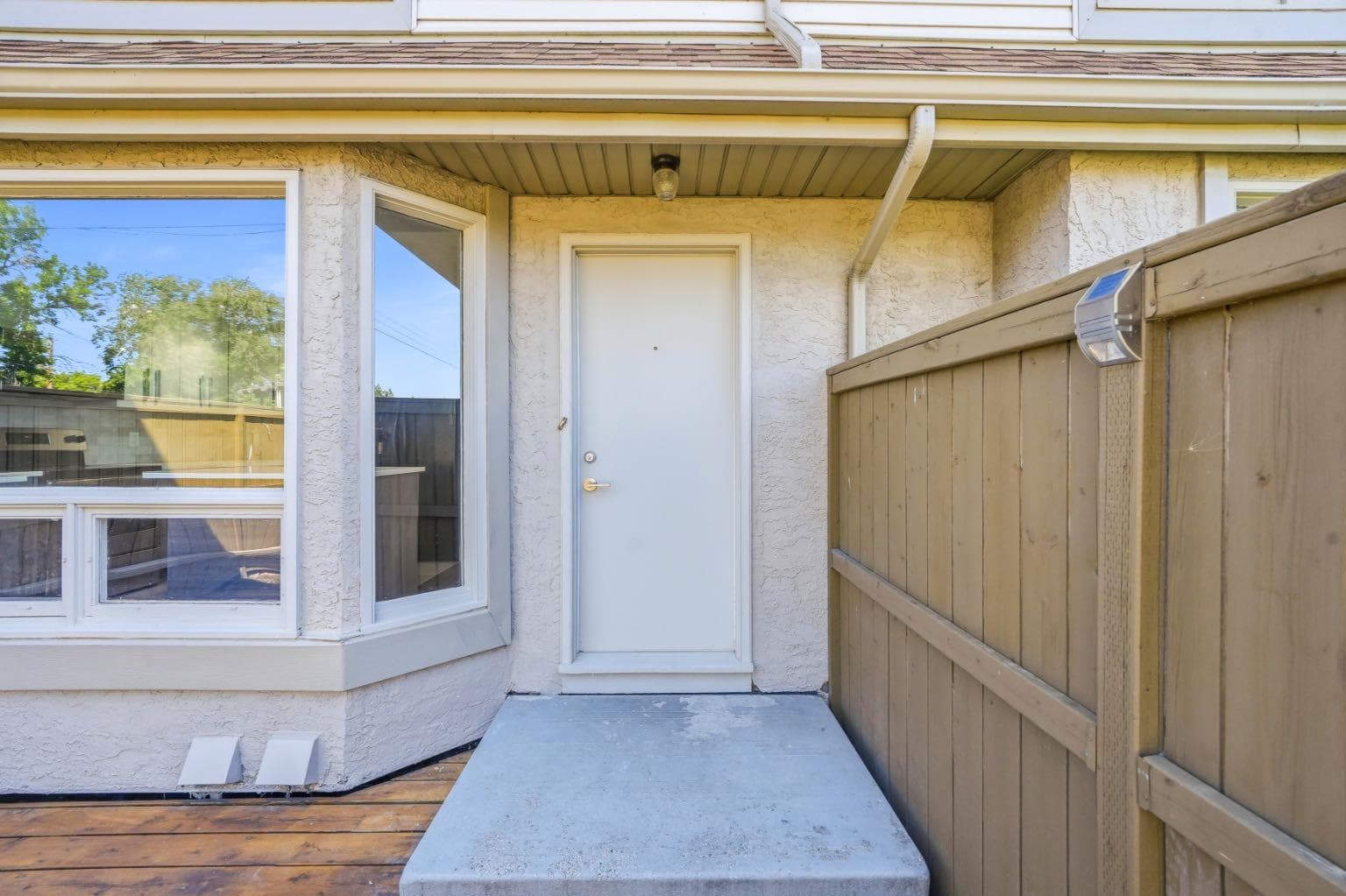 42, 123 Queensland Drive SE
