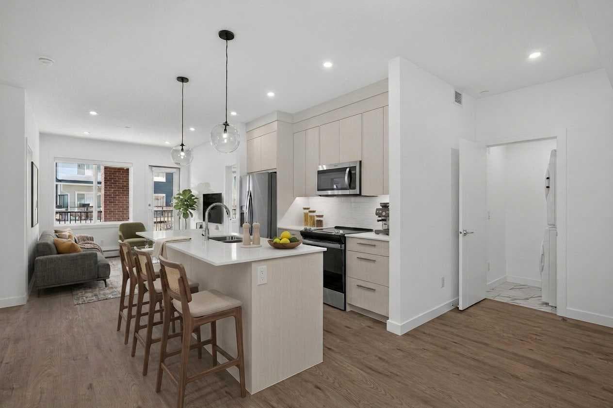 3201, 6 Merganser Drive W