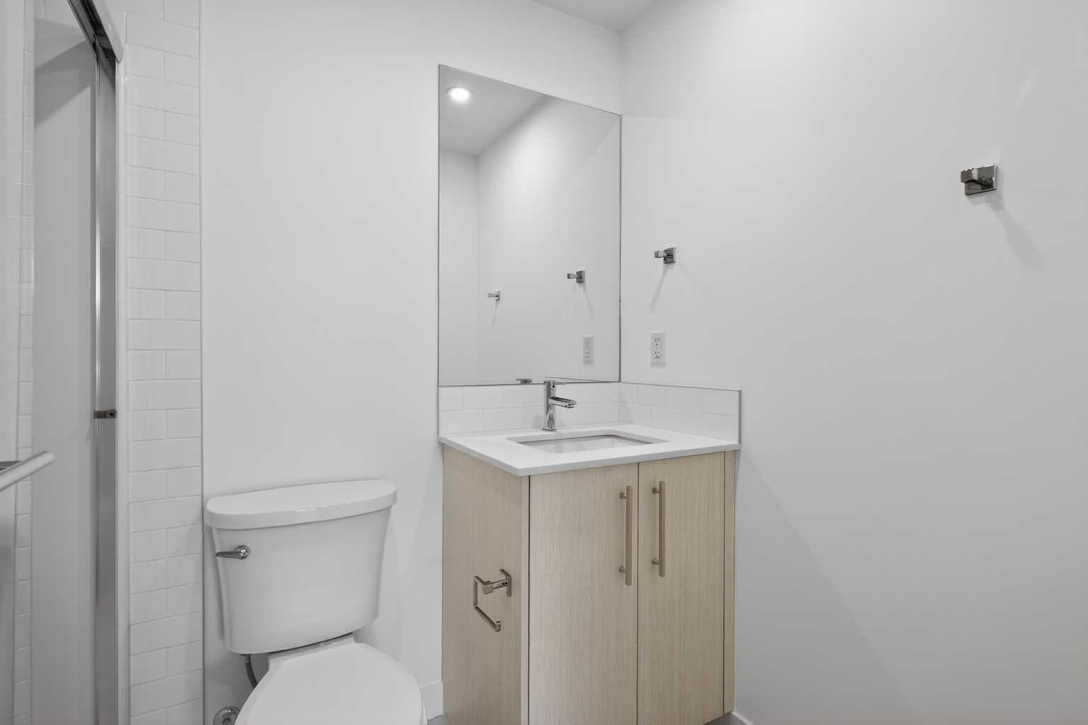 3201, 6 Merganser Drive W