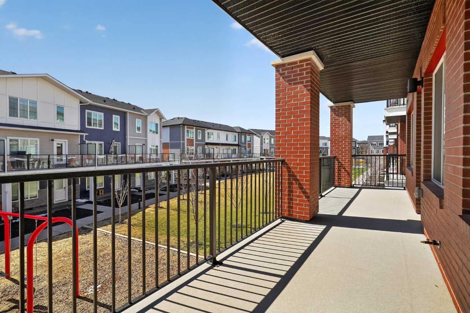 3201, 6 Merganser Drive W