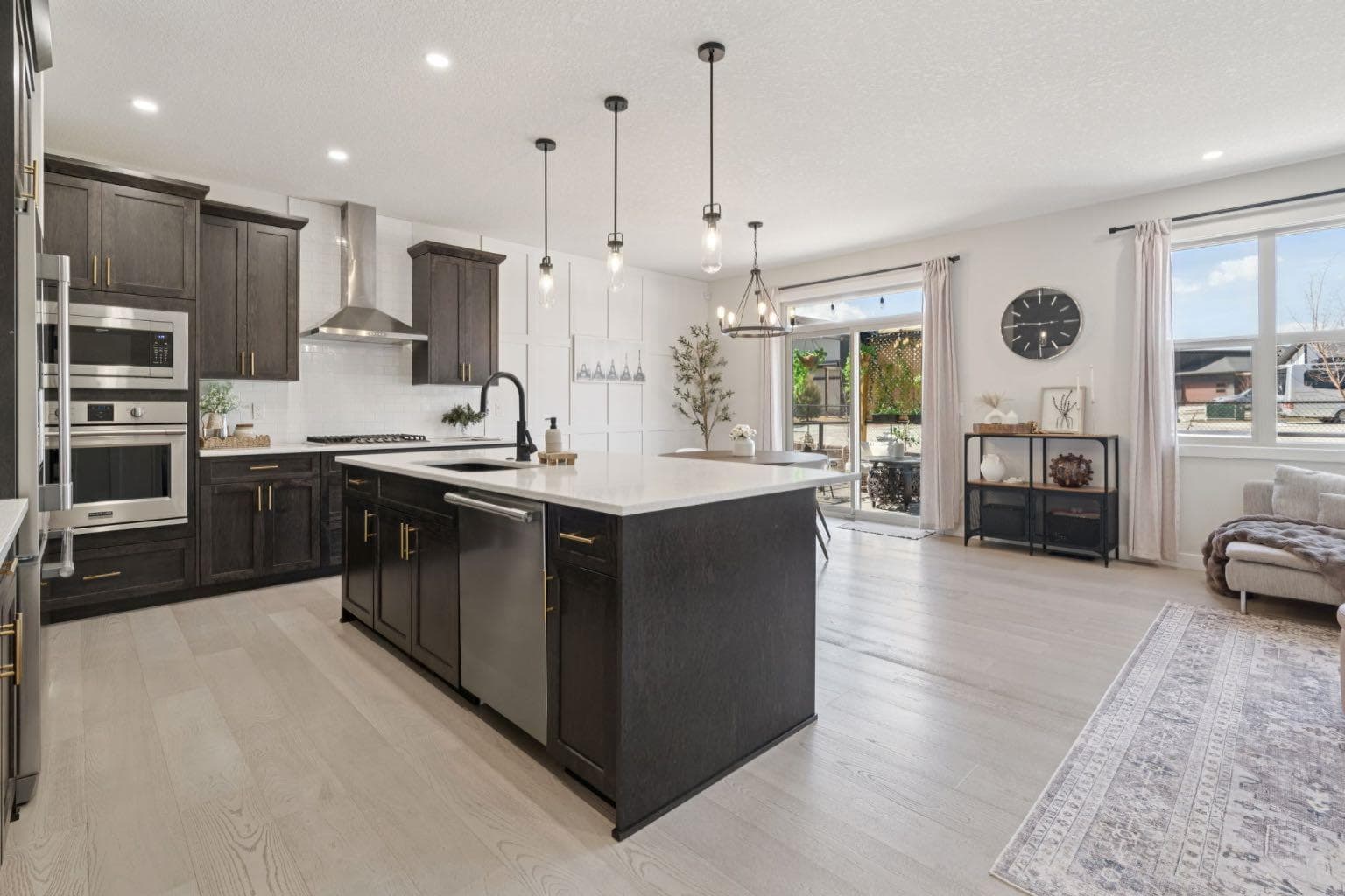 206 Riviera View 