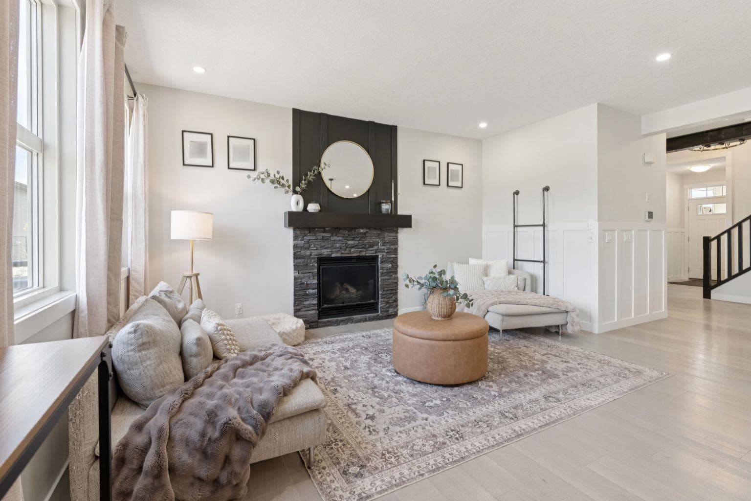 206 Riviera View 
