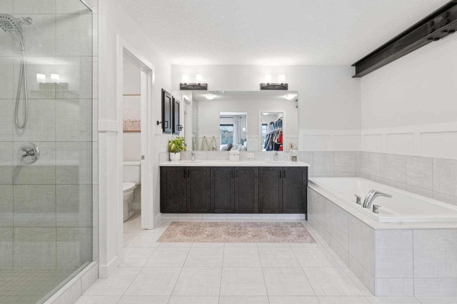 206 Riviera View 